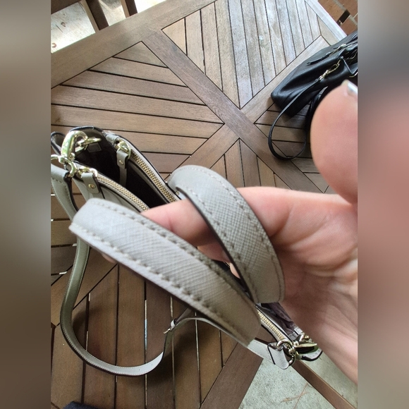 Kate Spade Handbag With Crossbody Strap Euc - Picture 2 of 8